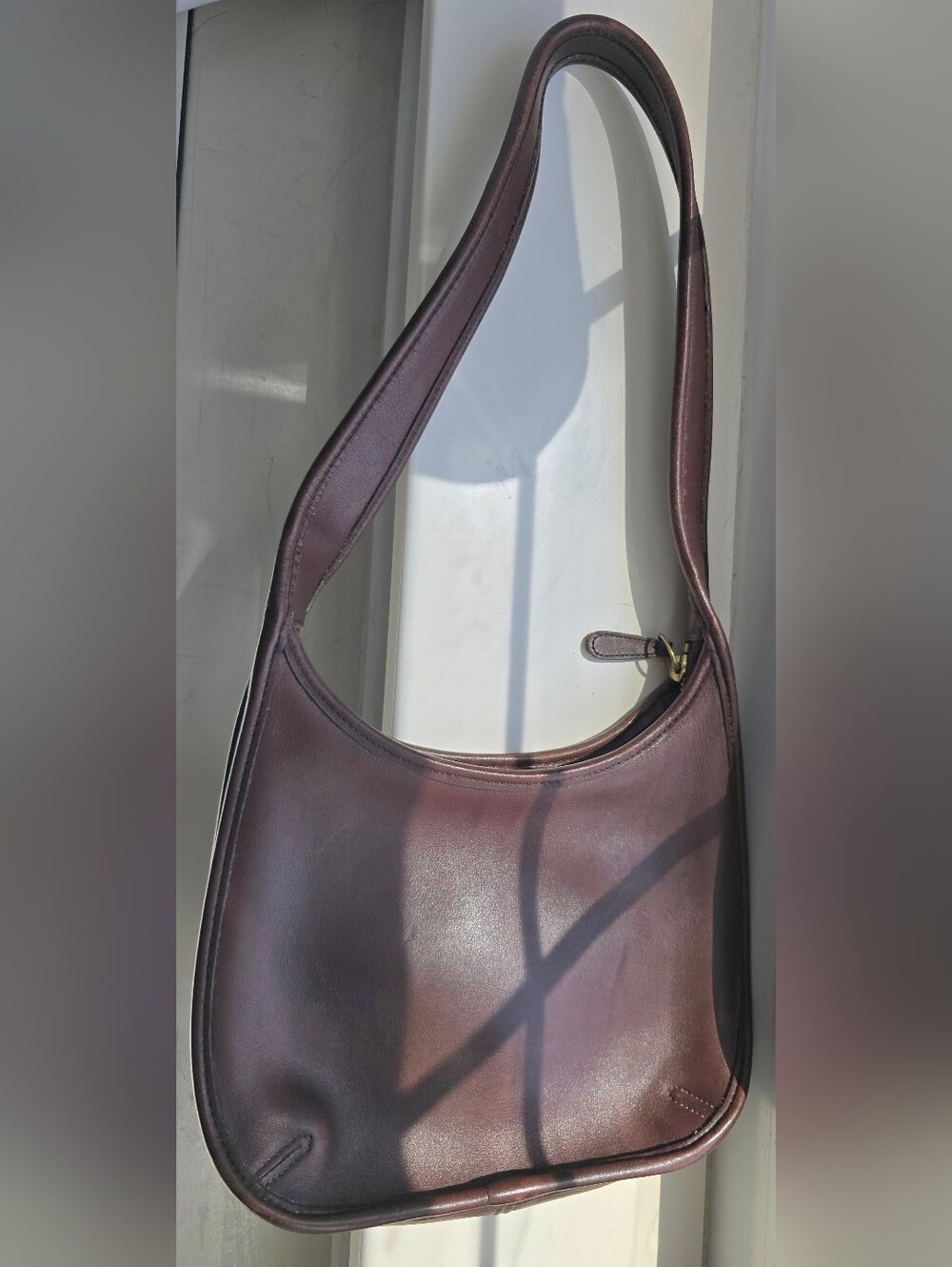 Vintage Soft Leather Coach Mahogany Small Ergo Zip 9020 